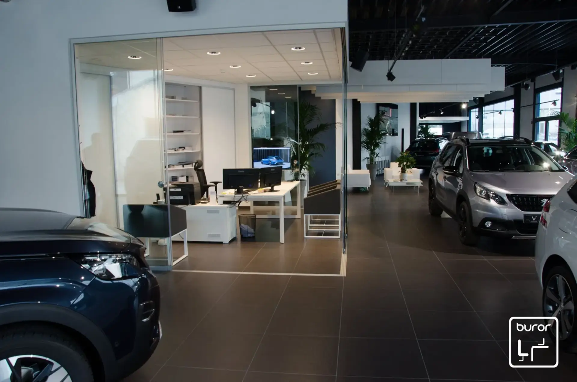 Meubles professionnels pour aménager un showroom